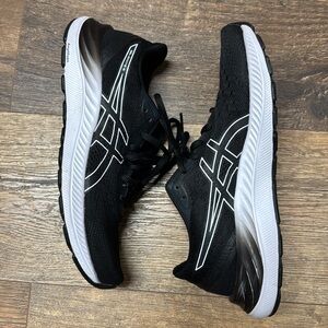 ASICS Black Running Shoes gel-excite 8 — size 9